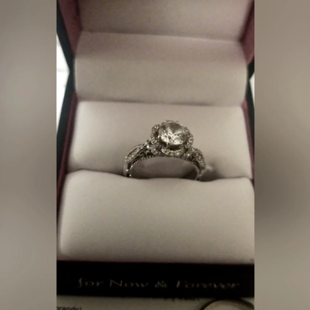 Engagement ring sets - Picture 2 of 8